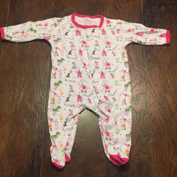 magnetic closure baby sleepers